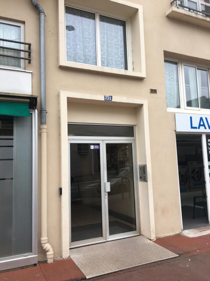 F2 En Centre Ville De ليموج المظهر الخارجي الصورة